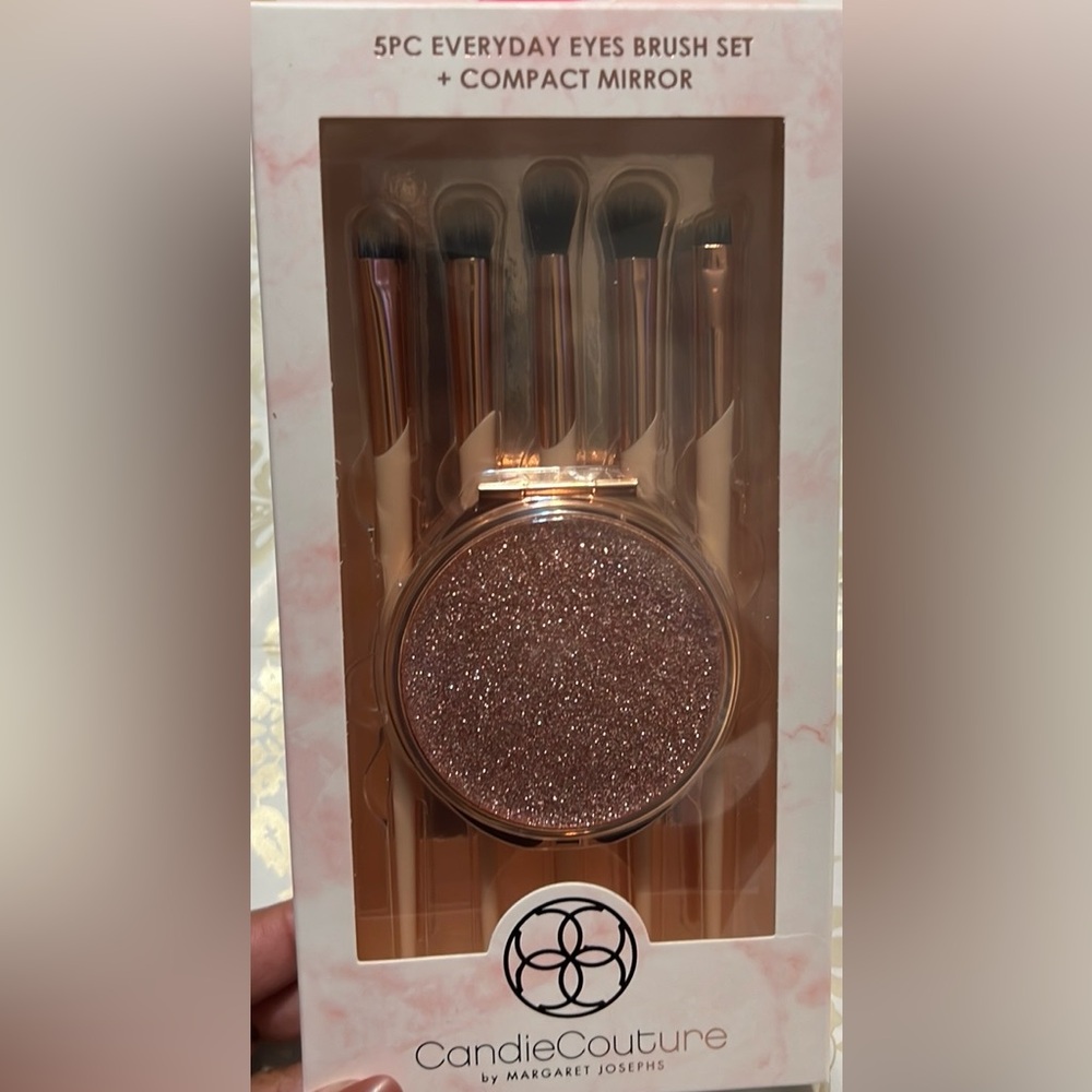 New Candie Couture 5PC Everyday Eyes Brush Set + Compact Mirror (A-1)